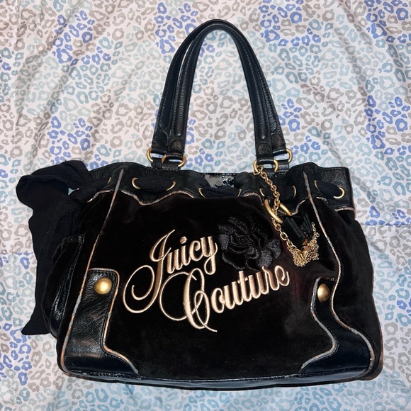 Juicy Couture Handbags - Vintage Black Juicy Couture Purse Tote Bag Handbag Daydreamer Velour Floral Y2K